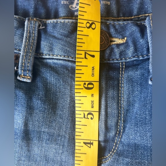 5/$25 G.H. Bass & Co. women’s jeans shorts with mid-rise size 0 - Picture 6 of 7
